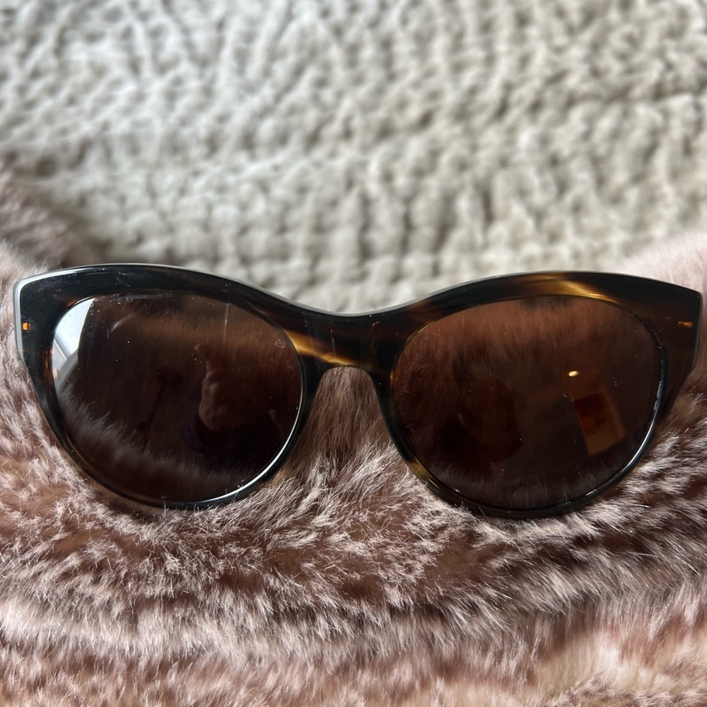 Oliver Peoples Mande OV-5208-s tortoise shell Sunglasses Sleek Design with case